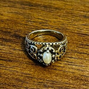 Vintage Filigree Gold Pearl Rings
